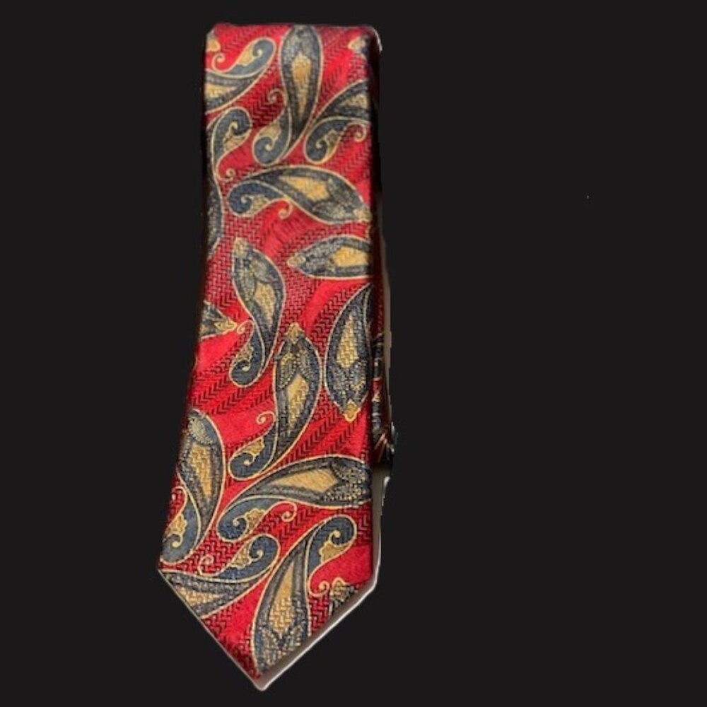 Geoff Nicholson Men's Vintage Red Paisley Silk Tie Made in Italy